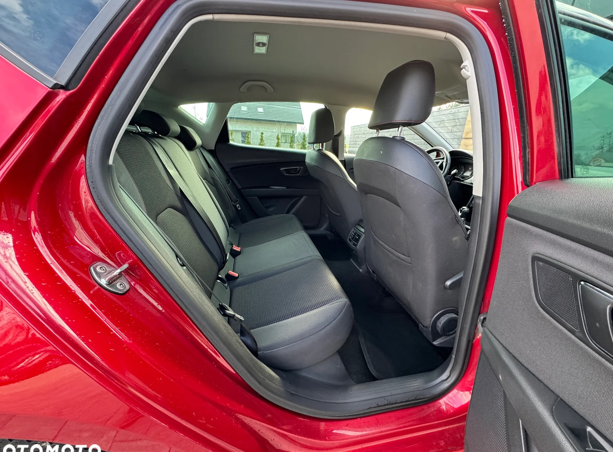 Seat Leon cena 54900 przebieg: 150600, rok produkcji 2018 z Miastko małe 232